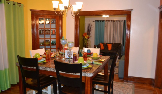 Fantastic 2 Bedroom Apartment Near Downtown