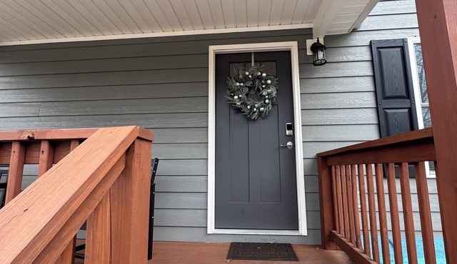 Fantastic 2-bedroom 2 Bath townhome in charming Forest City. Built in 2023
