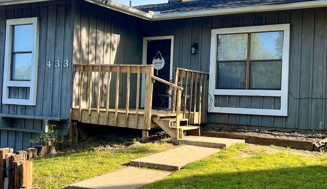 Fantastic 2-bedroom house with AC in cool Fort Smith