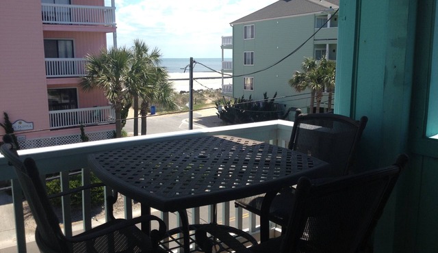 Fantastic 2nd Row One Bedroom with Amazing Ocean Views!
