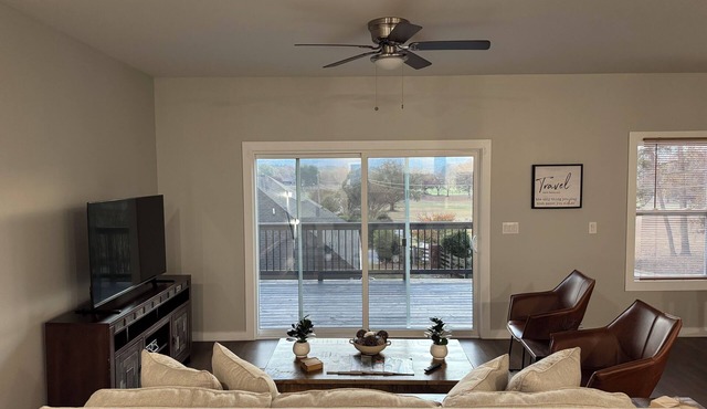 Fantastic 3-bedroom townhome with amazing views of Fort Mountain