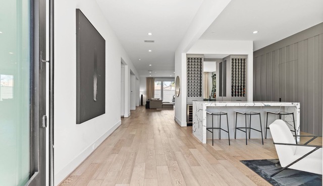 Fantastic 4-bedroom house with AC in tranquil Houston neighborhood