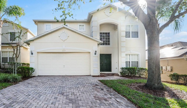Fantastic 4 Bedroom In Gated Community with Private Pool and Games Room Minutes to Disney