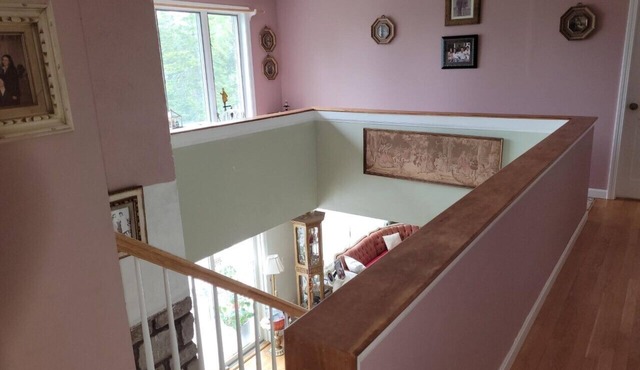 Fantastic 5-bedroom building in cool Ellsworth for your getaway