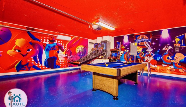 Fantastic 5BD House w/Private Pool - 9mi/Disney!