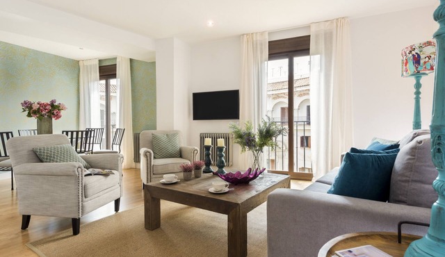 Fantastic Apartment in a Unique Centric Location. Cabildo III