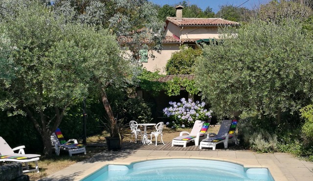Fantastic country house with pool for up to 6 people on the edge of the Cevennes