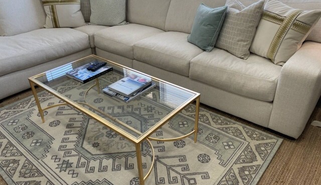 Fantastic Condo Within Walking Distance Of Football Stadium, Grove And Campus