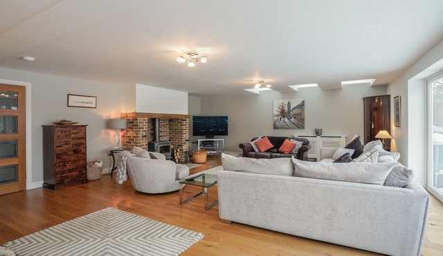 Fantastic detached house with countryside views.