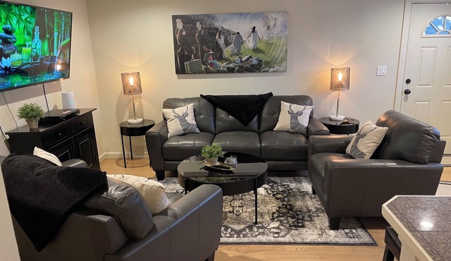 Fantastic Denver Location! 5 mins from every major highway! Mountain & Lake View