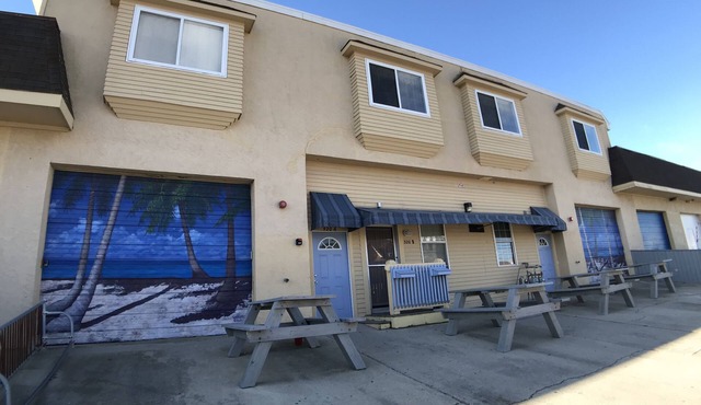 Fantastic Economical Wildwood Retreat Accepting 2 Night Stays!