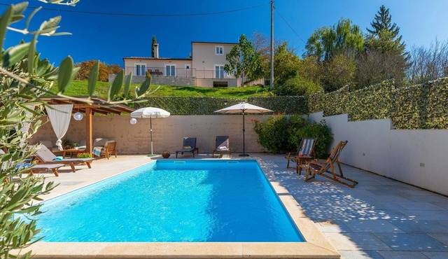 Fantastic finca with table tennis, playground, basketball court, private pool, outdoor kitchen