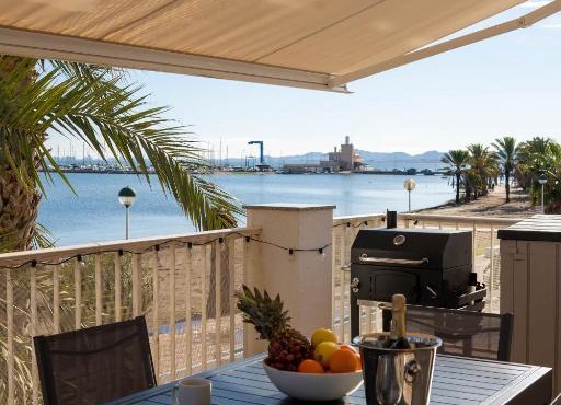 Fantastic, Front line, Penthouse Apartment with amazing views