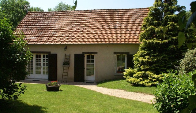 Fantastic holiday home with large garden in cultural surroundings of Saint-Ay