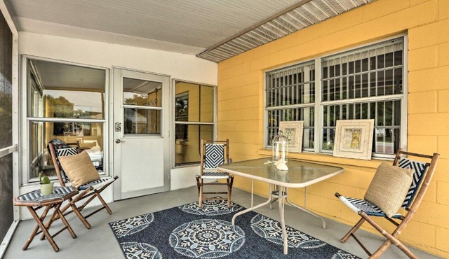 Fantastic Home with Fire Pit about 1 Mi to River!