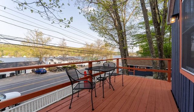 Fantastic Lake View Cabin in Alton Bay Now featuring Lake Access, AC/TV/WiFi