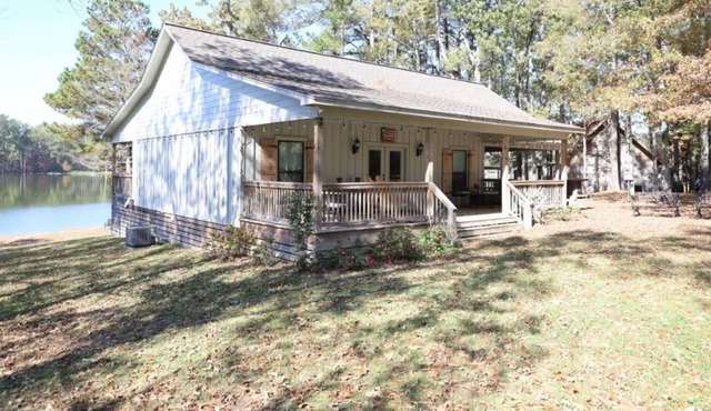 Fantastic Lakehouse perfect for MSU ballgame weekend!