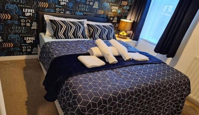 Fantastic Large Room with free parking