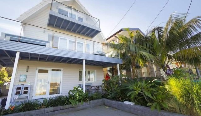 Fantastic Modern Beach House with Sensational Ocean Views & large in ground Pool