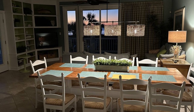 FANTASTIC OCEANFRONT-Price drop ! Pool & Hot tub; Linens and gas grill included
