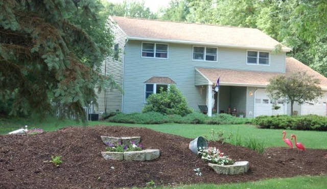 Fantastic Place to Relax , Race track, Saratoga, Lk George, Pool, SPAC.