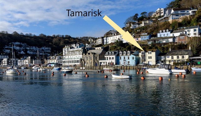 Fantastic river side house with garage parking