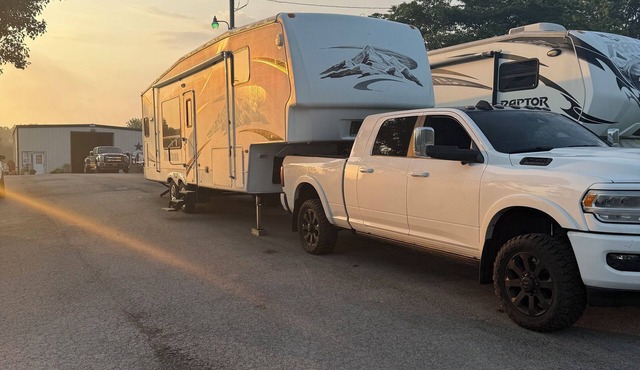 Fantastic RV with AC in Muskegon