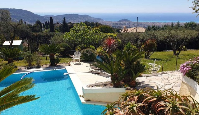 Fantastic sea view villa in a quiet location