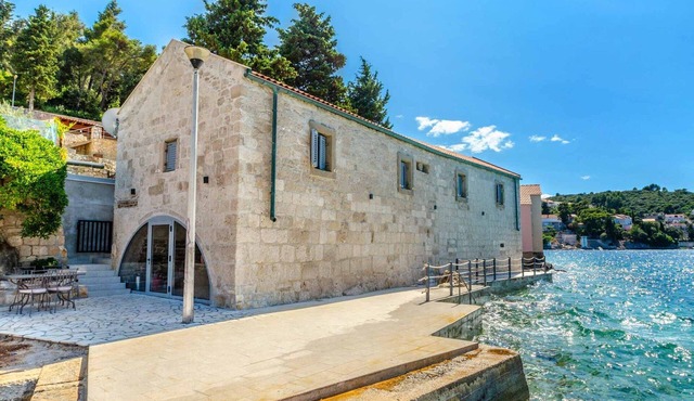 Fantastic Seafront Villa | 4 Bedrooms | Villa Samostan Prestige | Stunning