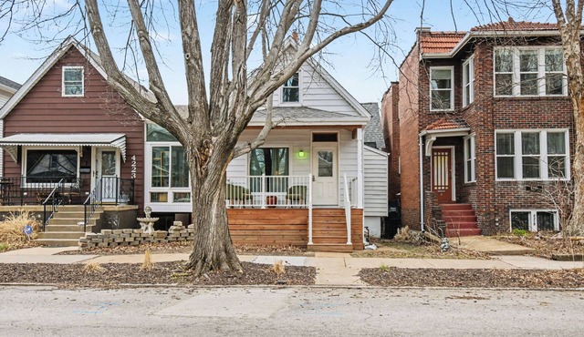 Fantastic South Tower Grove bungalow - voted Most Liveable Area in St Louis