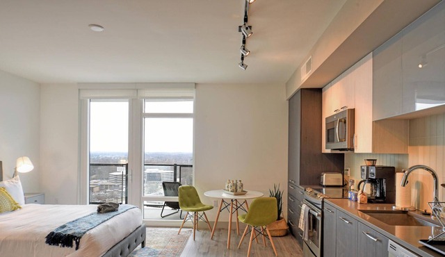 Fantastic Studio in Tysons, Pool + Fitness Center