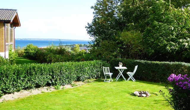 Fantastic, sunny apartment with Baltic Sea view and garden near the beach in Langballig