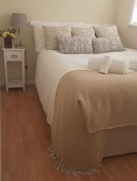 Fantastic Two Bedroom Courtyard Apartment