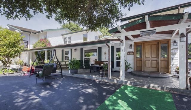 Fantastic Vacation Retreat, Family Reunions , and Private Pool!