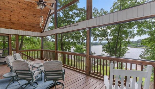 Fantastic View and No Pet Fee, Kayaks, Dock
