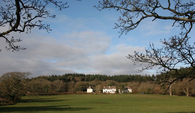 Fantastic views from this rural country house close to the sea at Lulworth Cove