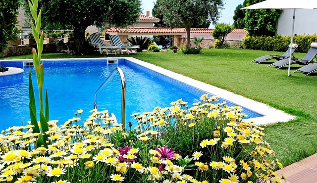 Fantastic Villa With Pool in Sant Pol de Mar