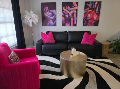 Fantasy Getaway Suite-Adult Only