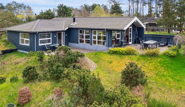 "Farah" - 275m from the sea by Interhome