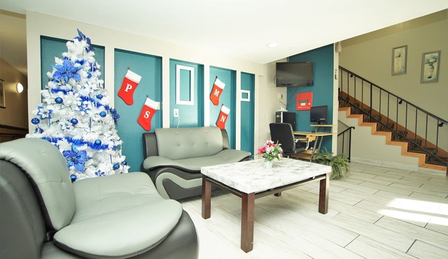Faribault Hometown Inn & Suites