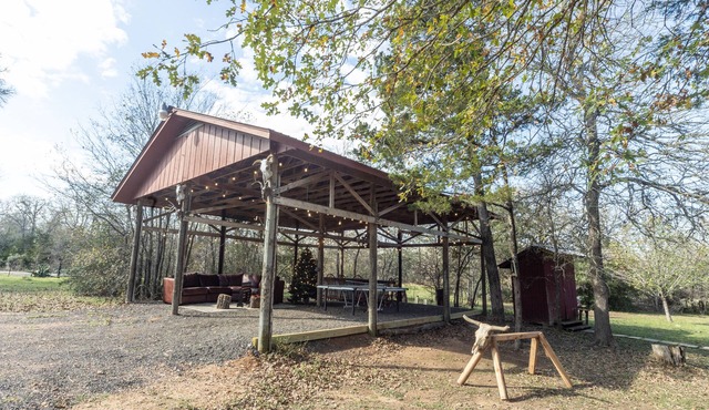 Farm and Ranch on 93 acres perfect for families and groups.