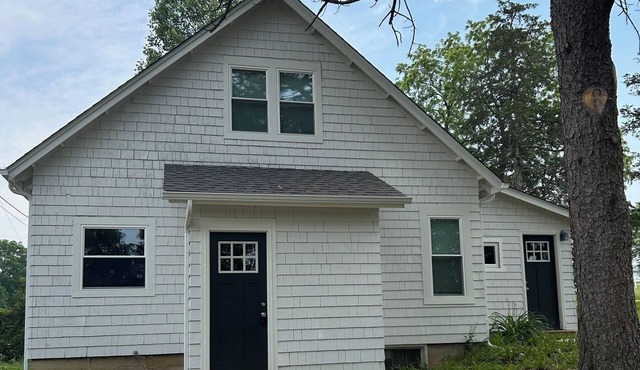 Farm Fresh Escape! 3BR Rural Retreat with Modern Amenities – Savanna, IL
