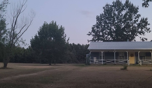 Farm getaway! Enjoy the solitude!