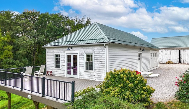 Farm Guesthouse in CVNP near Brandywine Falls