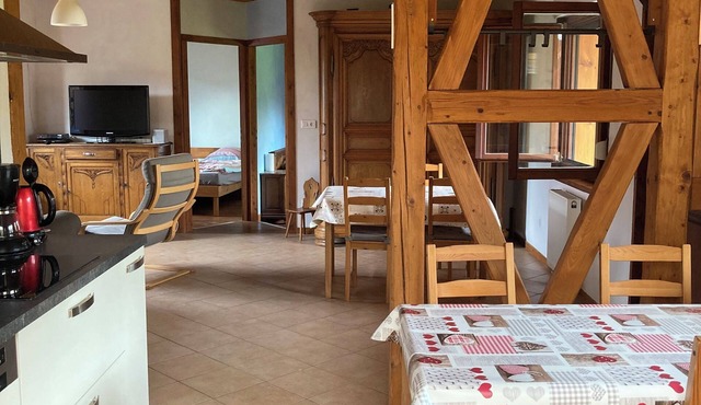 Farm holiday accommodation, very quiet location, family friendly.
