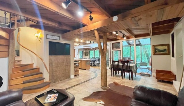 Farm House at Rock Ridge Retreat