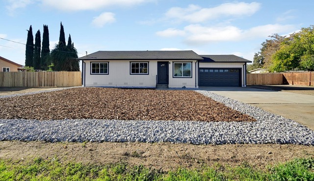 Farm house close to Hard Rock