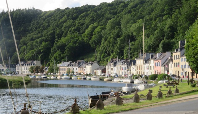 farm house from 1850, in stone.