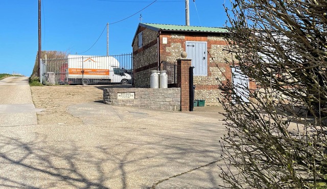 Farm House in stunning Dorset countryside with Hardy views