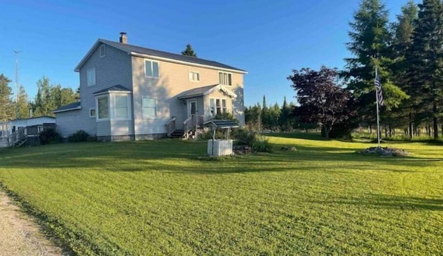 Farm house on 80 acres bring your horse too